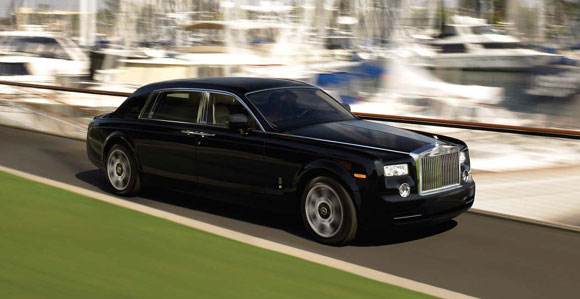 Rolls Royce Wraith sedan